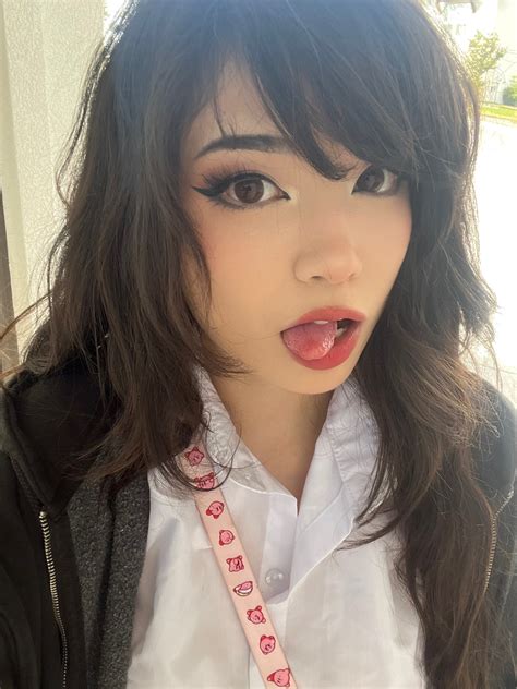 emiru no makeup|Old emiru was gold : r/OfflinetvGirls